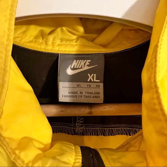 Nike swoosh half zipper windbreaker (yellow) - Picture 3 of 5
